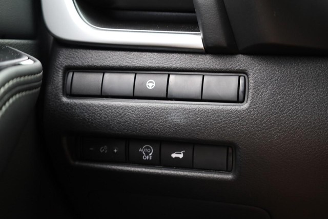 Nissan Rogue Vehicle Image 20