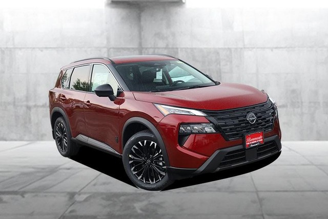 Nissan Rogue Vehicle Image 02