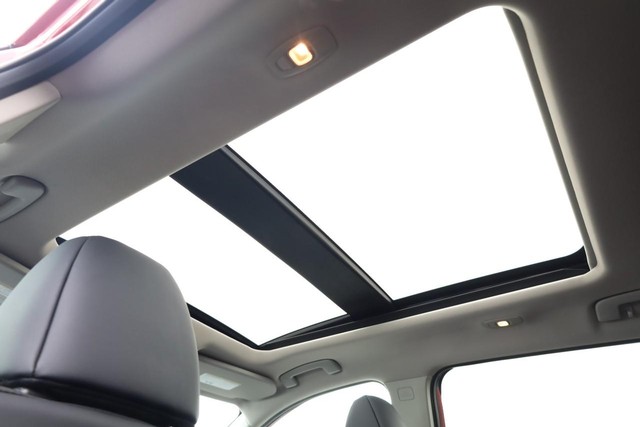 Nissan Rogue Vehicle Image 10