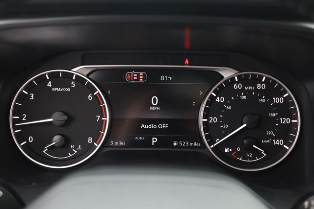 Nissan Rogue Vehicle Image 12