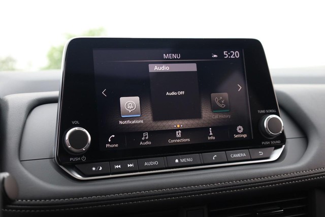 Nissan Rogue Vehicle Image 13