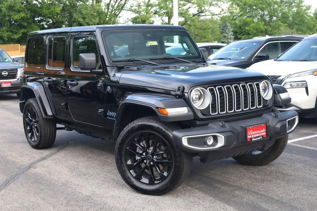 Jeep Wrangler 4xe Vehicle Image 02