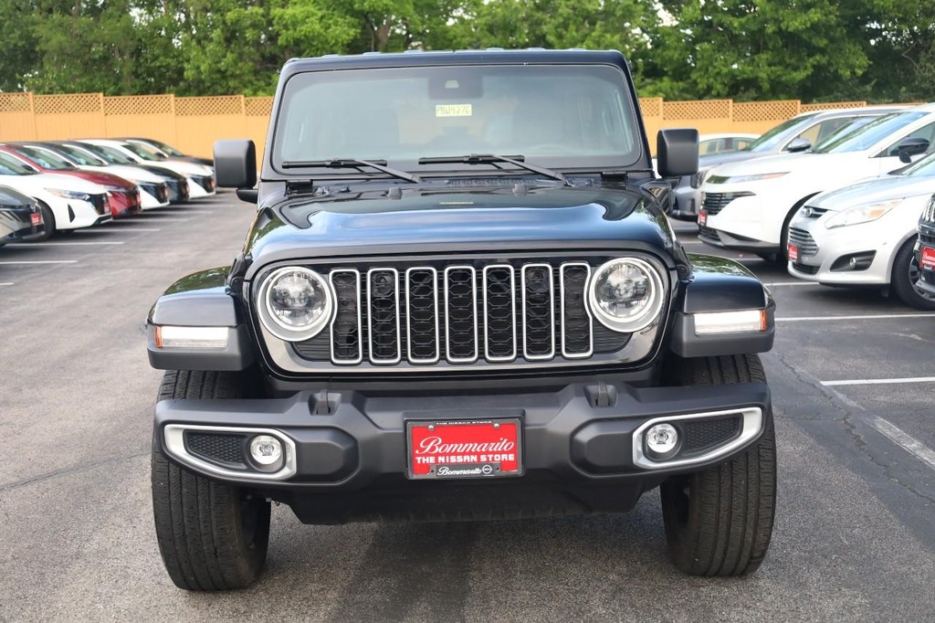 Jeep Wrangler 4xe Vehicle Image 04