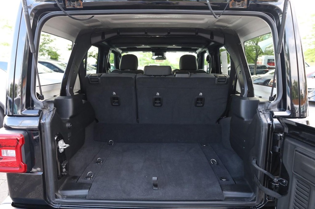 Jeep Wrangler 4xe Vehicle Image 07