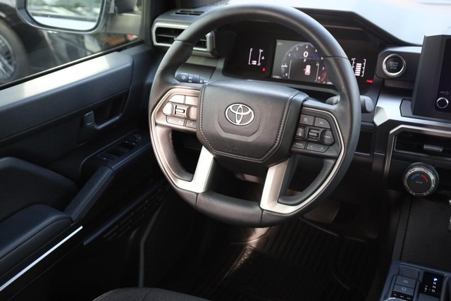 Toyota 4Runner Vehicle Full-screen Gallery Image 23