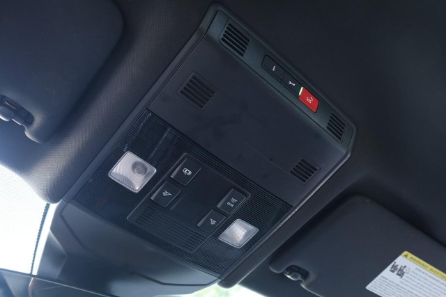Volkswagen Jetta Vehicle Image 16