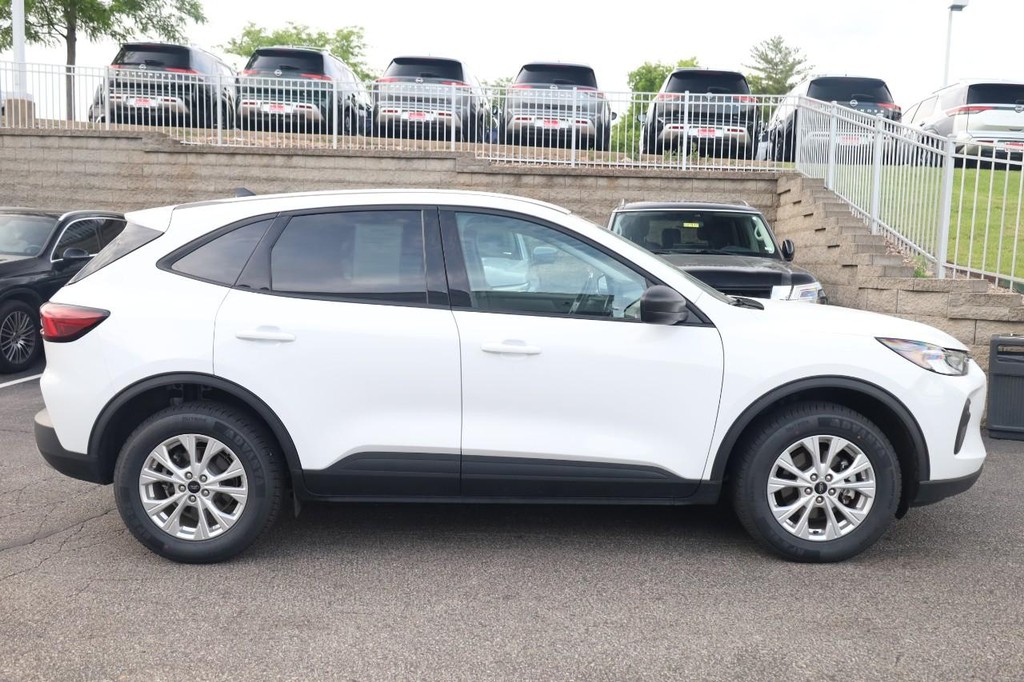 Ford Escape Vehicle Image 05