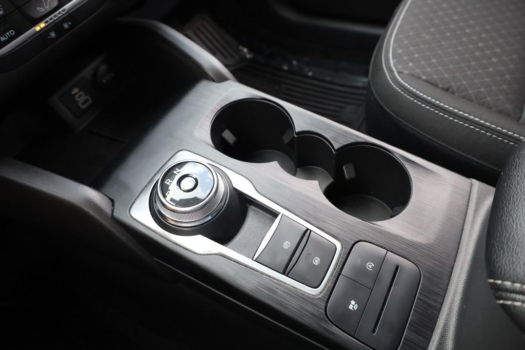 Ford Escape Vehicle Image 16