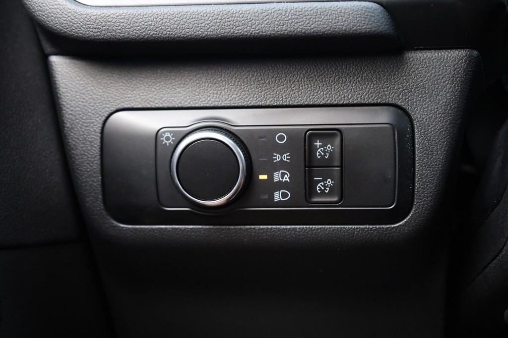 Ford Escape Vehicle Image 19