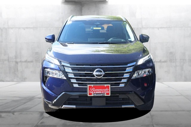 Nissan Rogue Vehicle Image 04