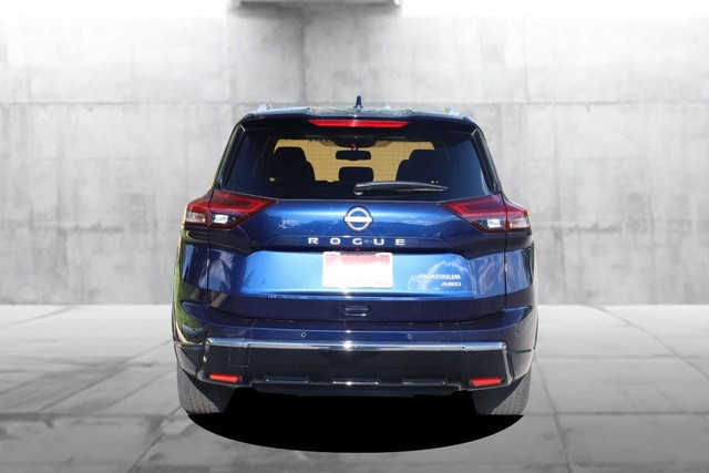Nissan Rogue Vehicle Image 06
