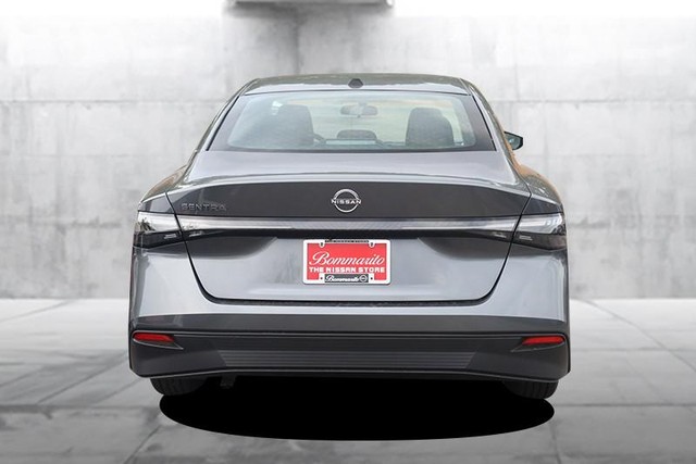 Nissan Sentra Vehicle Image 06
