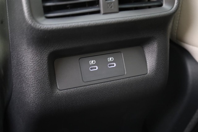 Nissan Murano Vehicle Image 25