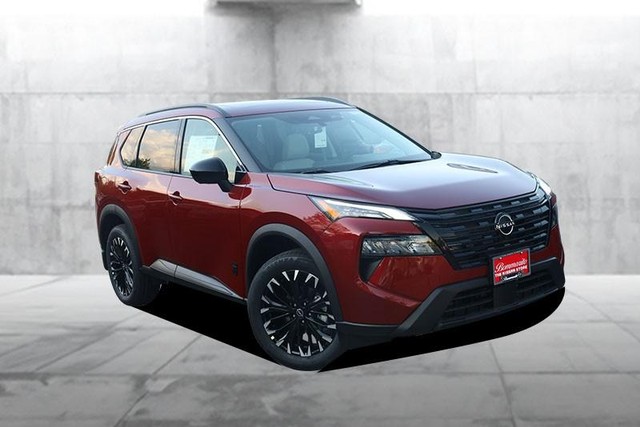 Nissan Rogue Vehicle Image 02