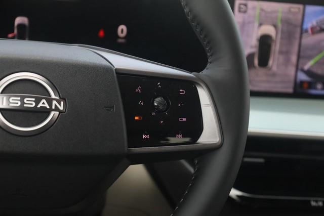 Nissan Murano Vehicle Image 09