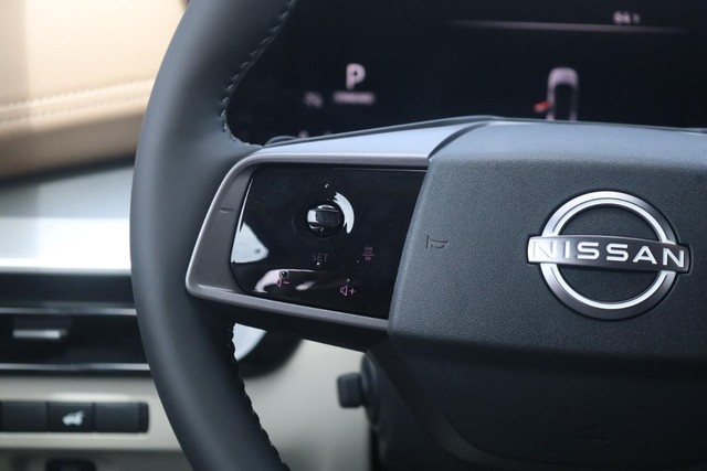 Nissan Murano Vehicle Image 10