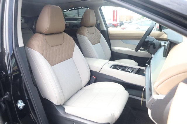Nissan Murano Vehicle Image 21