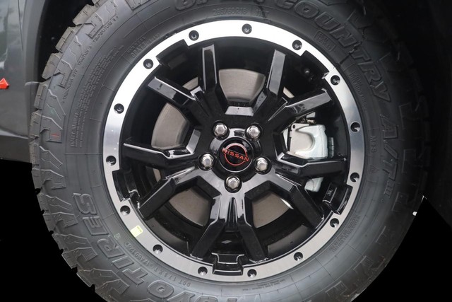 Nissan Pathfinder Vehicle Image 03