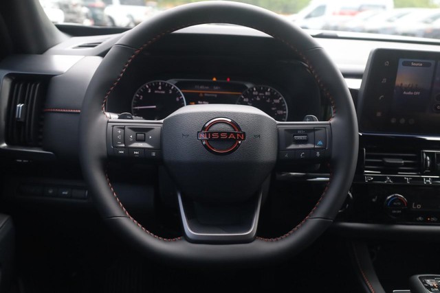 Nissan Pathfinder Vehicle Image 08