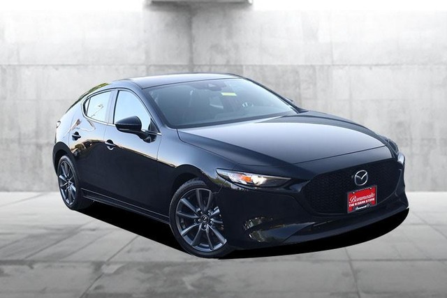 Mazda Mazda3 Vehicle Image 02