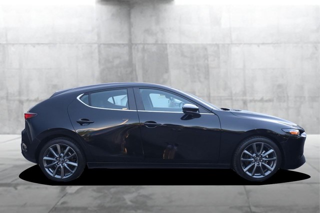 Mazda Mazda3 Vehicle Image 05