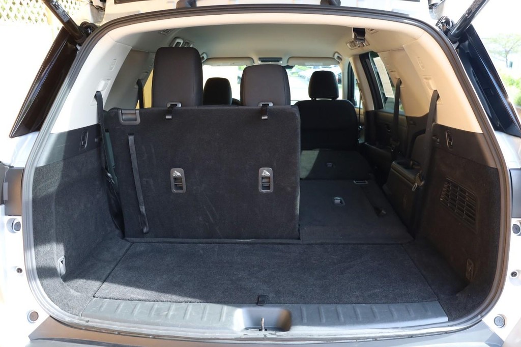 Nissan Pathfinder Vehicle Image 08