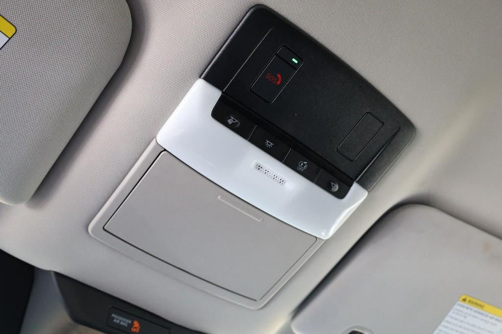 Nissan Pathfinder Vehicle Image 18
