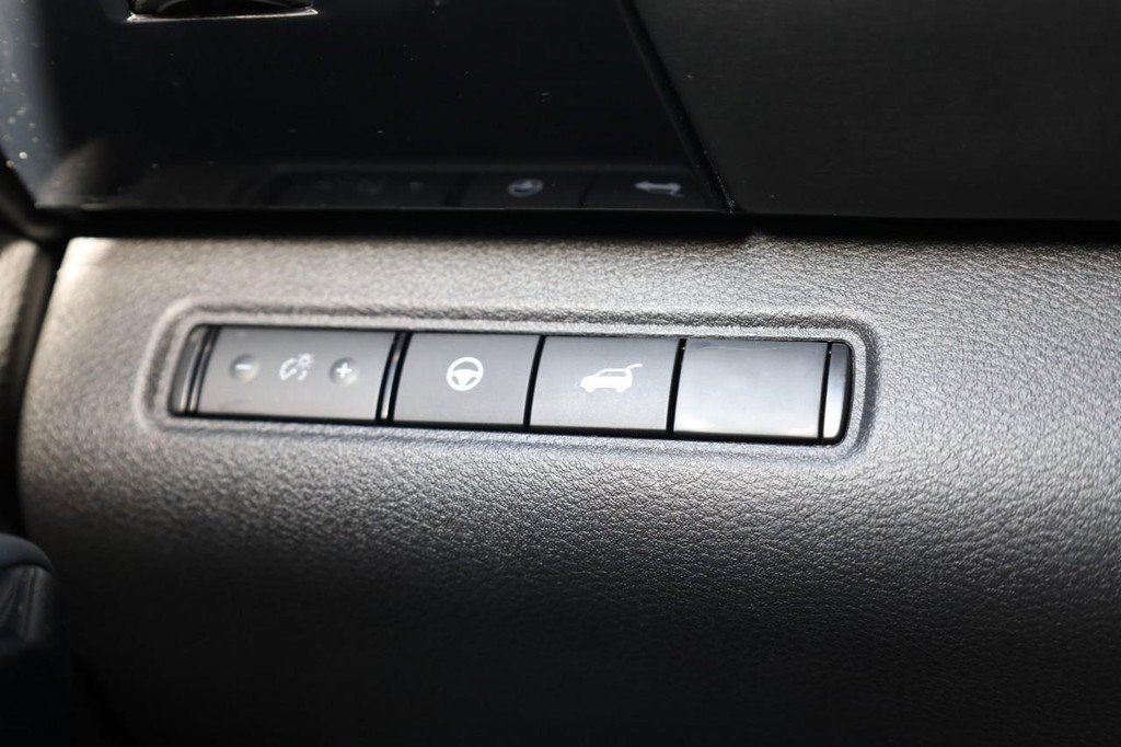 Nissan Pathfinder Vehicle Image 20