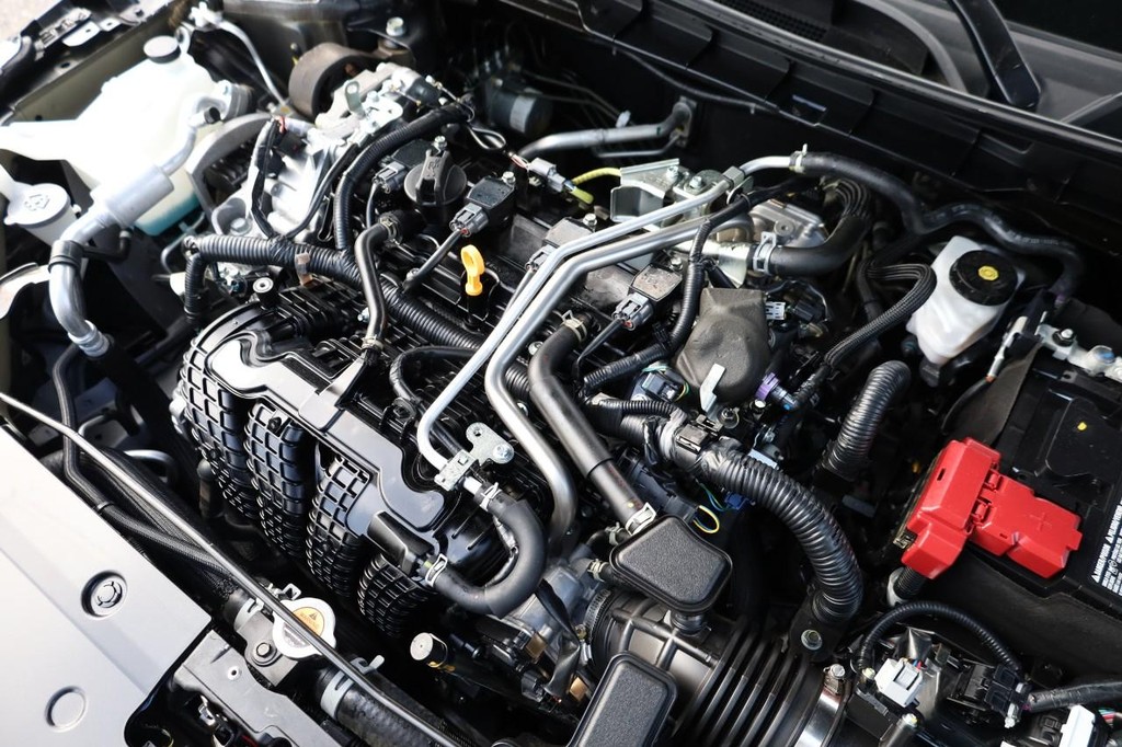 Nissan Altima Vehicle Image 25