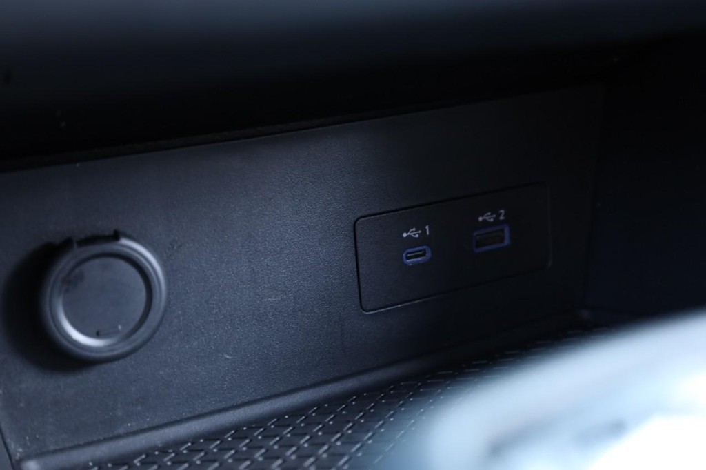 Nissan Pathfinder Vehicle Image 14