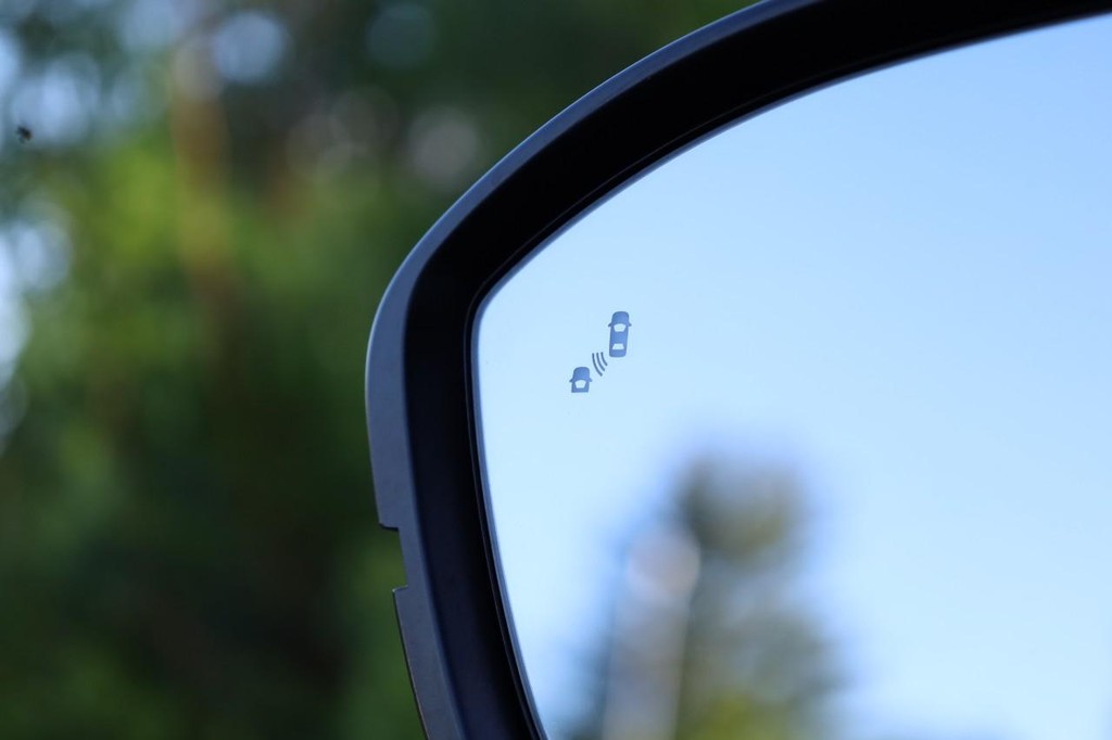 Nissan Pathfinder Vehicle Image 19