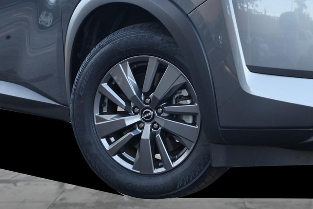 Nissan Pathfinder Vehicle Image 03