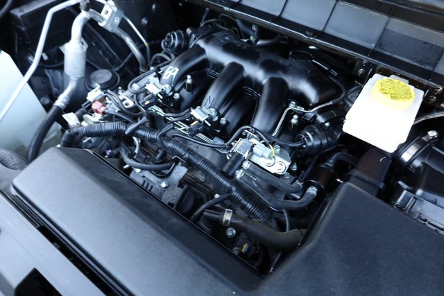 Nissan Pathfinder Vehicle Image 26