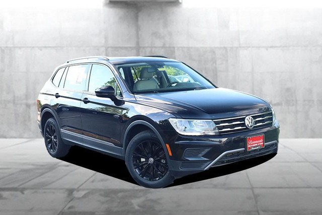 Volkswagen Tiguan Vehicle Image 02