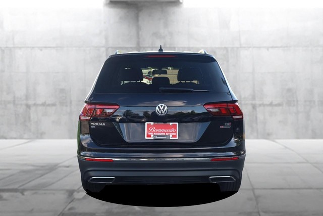 Volkswagen Tiguan Vehicle Image 06
