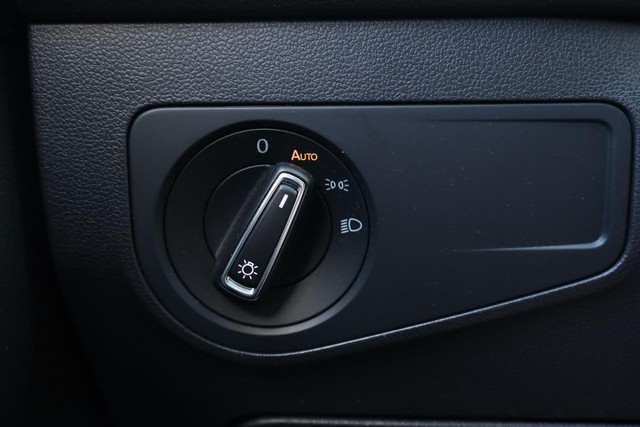 Volkswagen Tiguan Vehicle Image 20