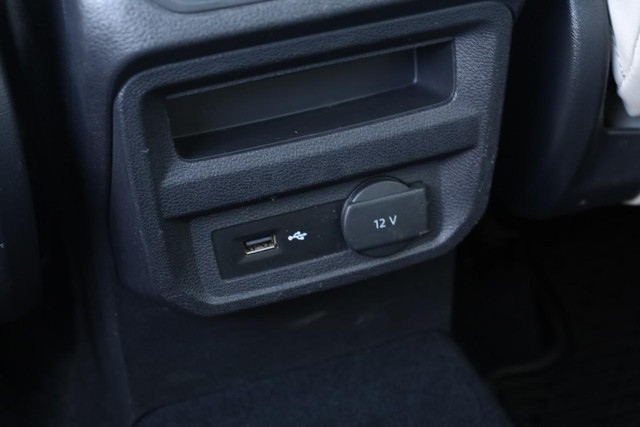 Volkswagen Tiguan Vehicle Image 23