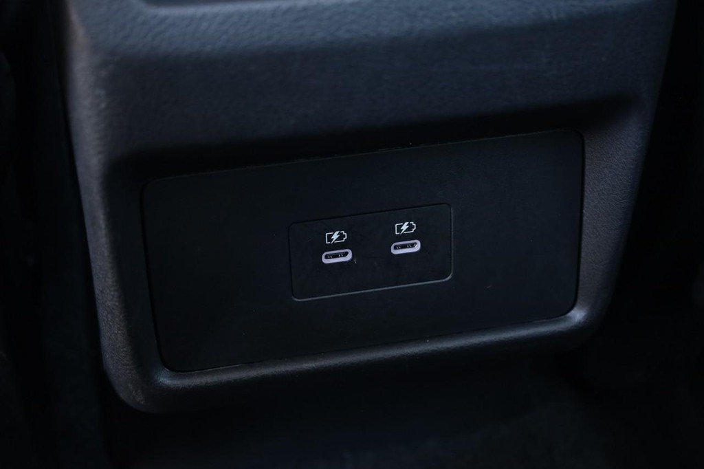 Nissan Rogue Vehicle Image 21