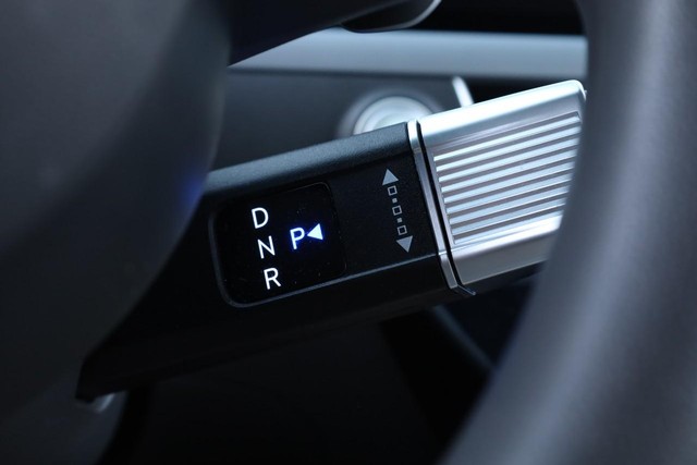 Hyundai Sonata Vehicle Image 10