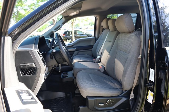 Ford F-150 Vehicle Full-screen Gallery Image 8