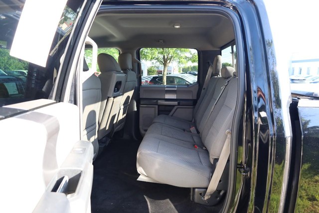 Ford F-150 Vehicle Full-screen Gallery Image 25