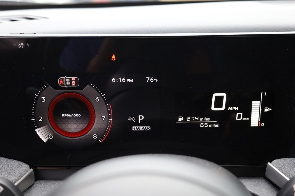 Nissan Kicks Vehicle Image 10