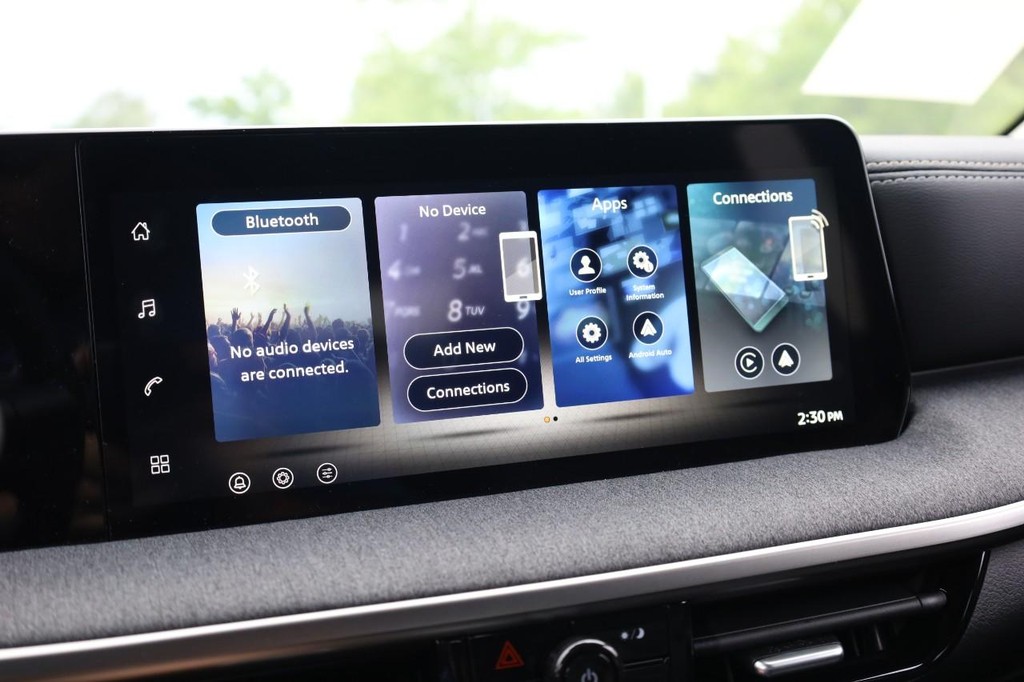 Nissan Kicks Vehicle Image 11