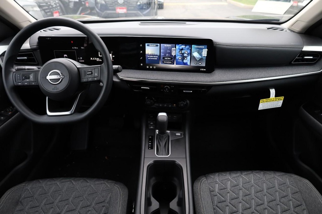 Nissan Kicks Vehicle Image 21