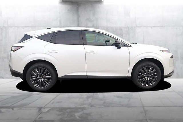 Nissan Murano Vehicle Image 05
