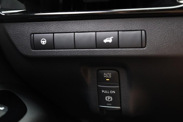 Nissan Murano Vehicle Image 23