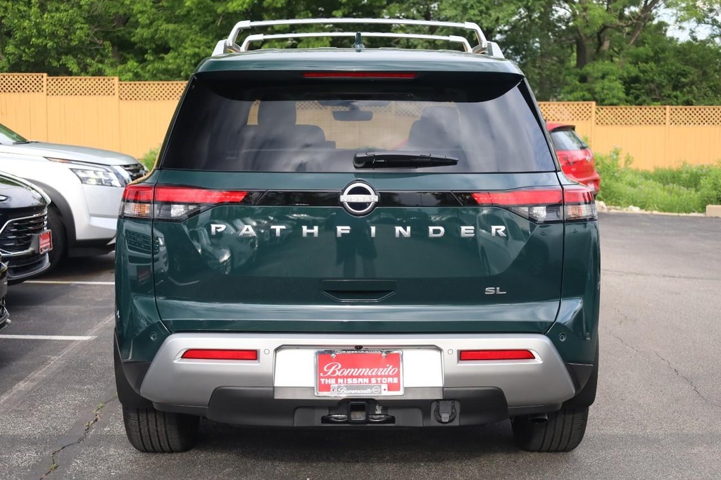 Nissan Pathfinder Vehicle Image 06