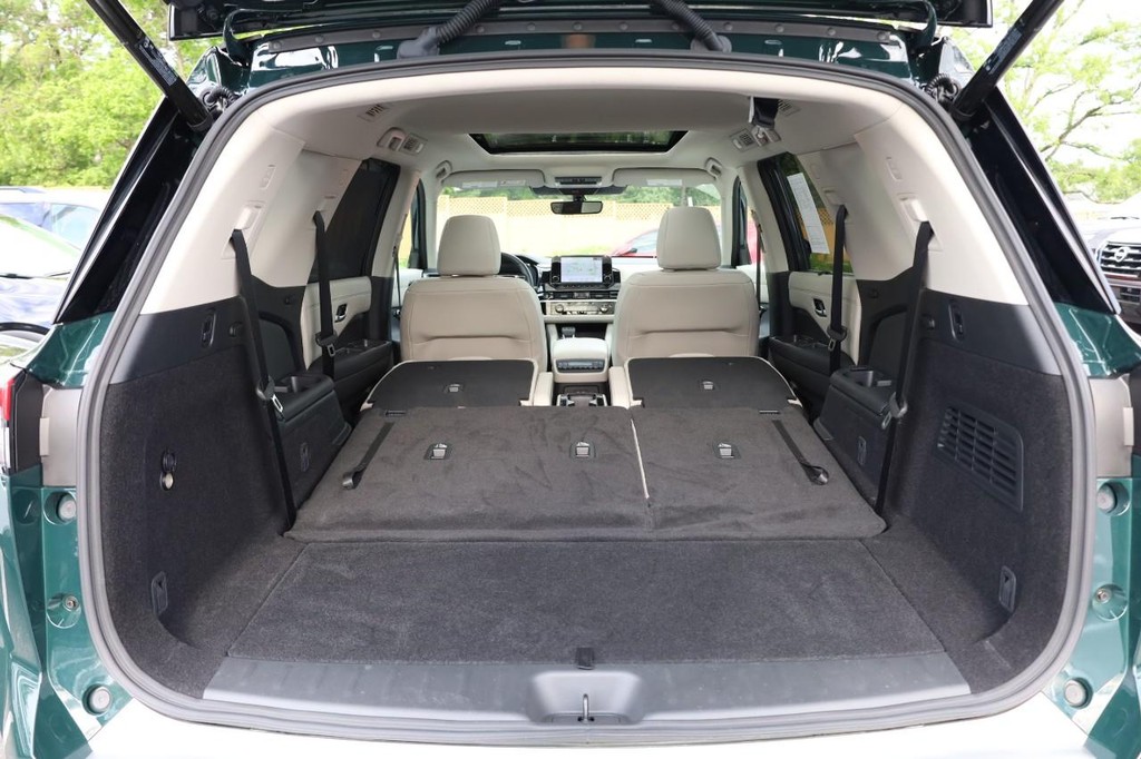 Nissan Pathfinder Vehicle Image 09