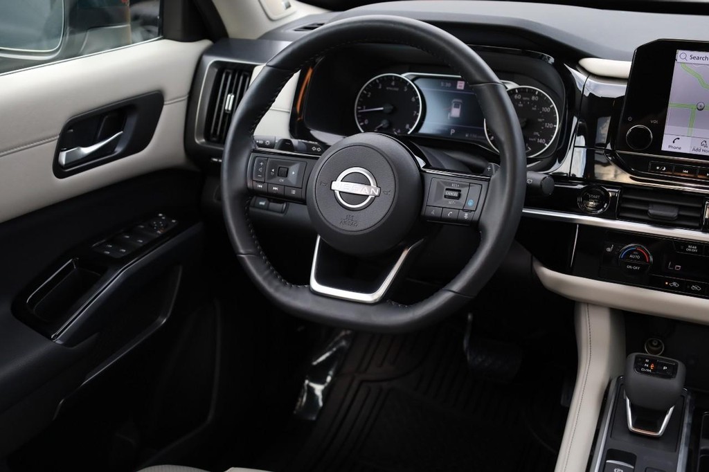 Nissan Pathfinder Vehicle Image 29
