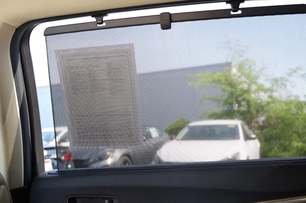 Acura MDX Vehicle Full-screen Gallery Image 25